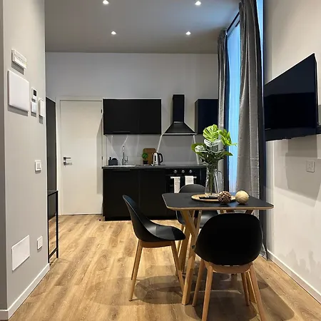 Urban Chic Black Apartamento